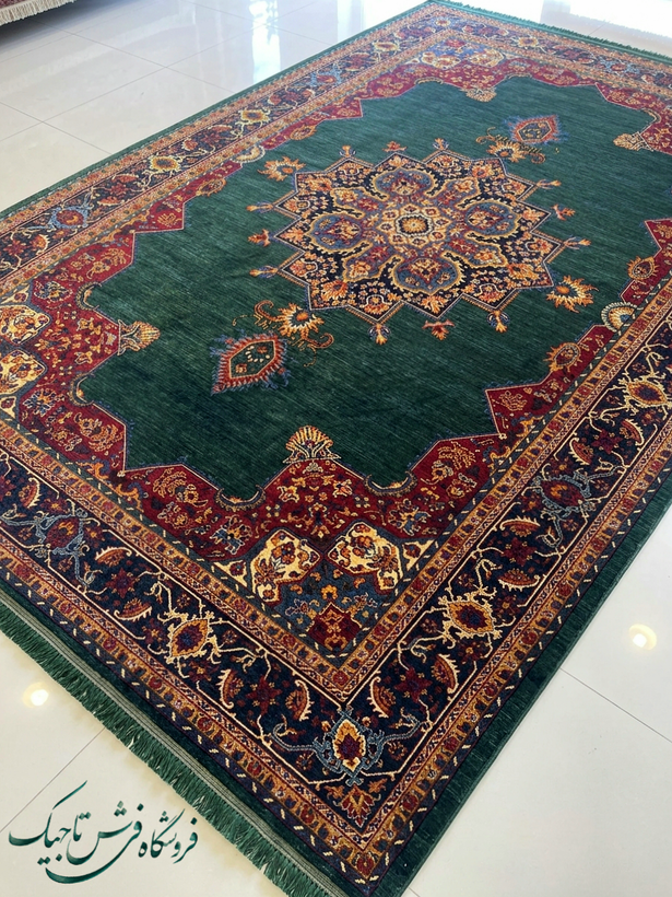 فرش ۷۰۰ شانه آکریلیک تراکم ۲۵۵۰ نقشه ترنج بلوچی